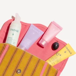 Caudalie Estate Trousse Fluido Viso Spf50+ 20ml + Gel Idratante 15ml + Gel Doccia 30ml + Mousse Detergente 50ml