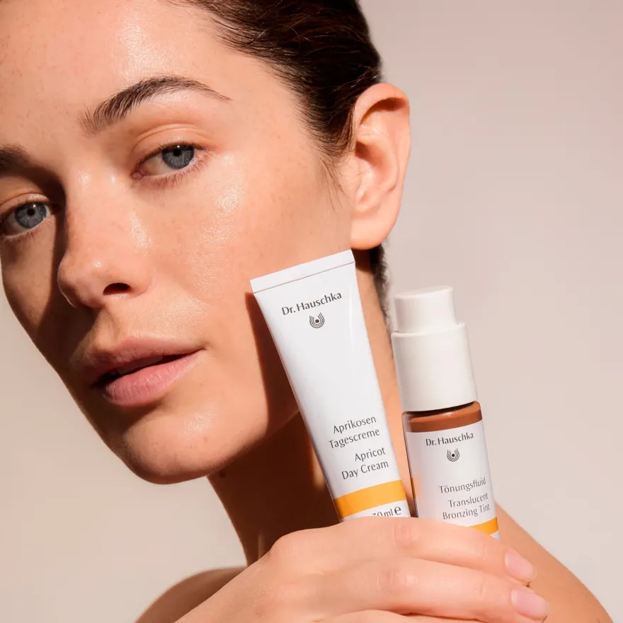Dr Hauschka Fluido Colorato Concentrato Viso 18ml