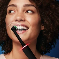 Oral-b Pro 3 Black Spazzolino Elettrico