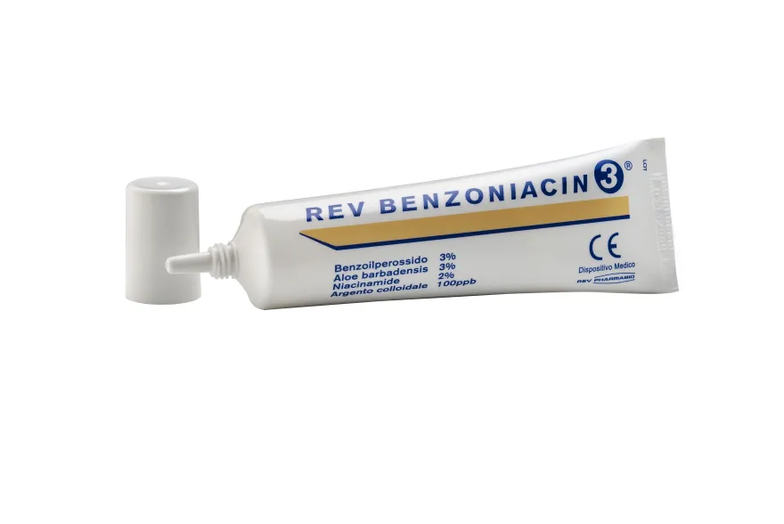 Rev Benzoniacin 3 Crema Viso Acne 30ml
