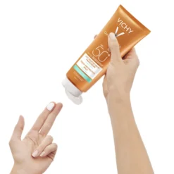 Vichy Capital Soleil Latte Idratante Fresco Viso E Corpo Protezione Molto Alta Spf 50+ 300ml