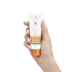 Vichy Trattamento Opacizzante 3 In 1 Effetto Mat Viso Protezione Molto Alta Spf 50+ 50ml