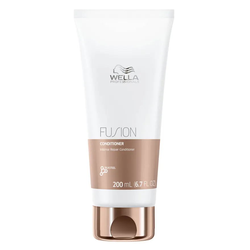 Wella Fusion Conditioner Balsamo Capelli Danneggiati 200ml